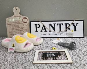 Ladies Slippers M(7-8) Garlic Press and Grinder, Farmers Market Cow Sign (8 x5), Homemade Apple Pie Recipe Cutting Board (11.5 x 7.5) , Pantry Wood Sign (18.5 x 6.5)