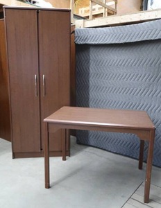 1 WARDROBE & 1 TABLE DESK