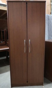 1 WARDROBE