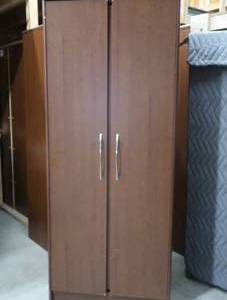 1 WARDROBE