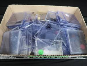CLEAR HARD PROTECTIVE CARD CASES