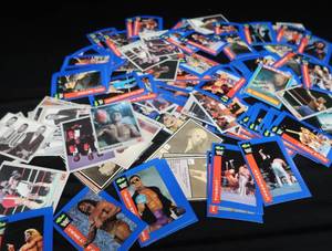 COLLECTIBLE CARDS