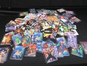 MIXED LOT OF COLLECTIBLE CARDS