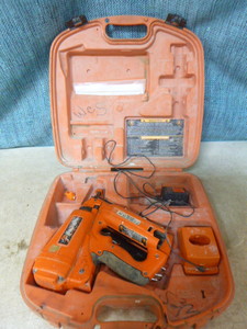 Paslode Impulse 16 Gauge Straight Finisher Nailer