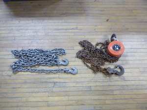 Chain Hoist and Chain