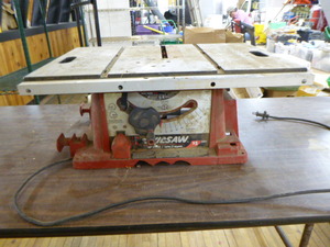 SkilSaw 10 Table Saw