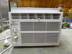 Perfect Aire Window Air Conditioner