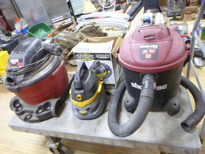 3 Shop Vacs