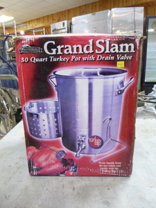 Masterbuilt Grand Slam Turkey Pot with Drain Valve