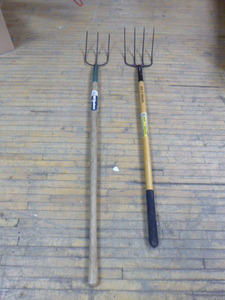 2 Pitch Forks