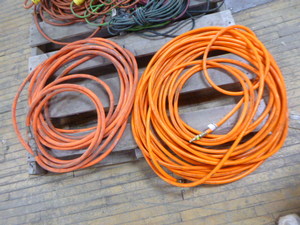 2 Air Hoses