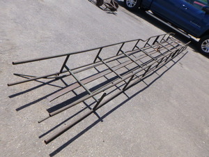 18 Bale Conveyor