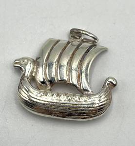 Sterling Silver Viking Ship Pendant 0.75 x 1 in