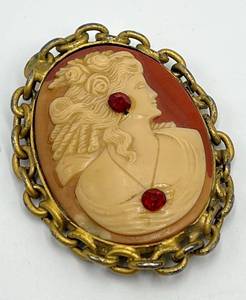 Profile Cameo Brooch 2.25 x 1.75 x 0.5 in - Gold Tone Chain Frame with Red Accent Stones