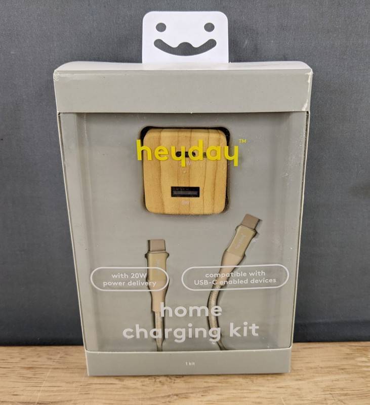 Heyday Home Charging Kit - USB-C to USB-C, USB-C and USB-A Output, 6 ft Cord Length - Brand New