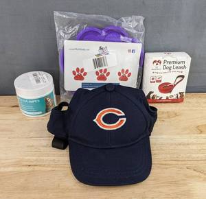 Blue Chicago Bears Pet Hat Size Medium, Bath Buddy, Red Dutchy Brand Dog Leash & Pet Eye Wipes - Brand New