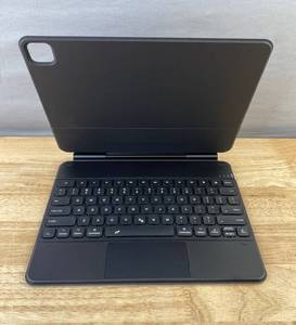 12.9 iPad Magnetic Floating Keyboard Case - Brand New