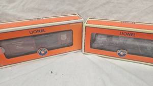 Lionel Wisconsin Central Tank Car and Reefer