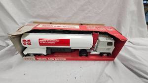 Ertl Cenex Truck and Tanker, Like New wbox