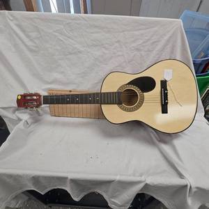 Wood Beginner Guitar, good condition