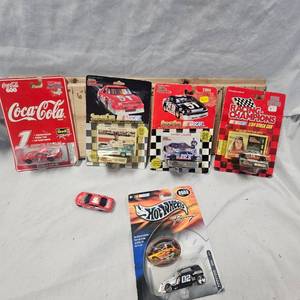 Lot of MatchboxHot Wheel as Shown