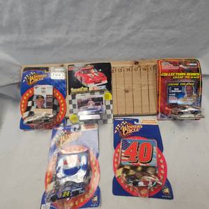 Lot of HotwheelsMatchbox Cars