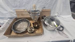 Colander-Plated Silver CreamerSugar, pot