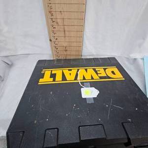 2 Dewalt Drivers as Pictured, no batteries or charger