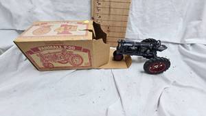 Ertl Collectibles Farmall-F-20 FFA, 4th in Series, 1995