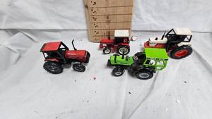 132 Duetz-Allis, 2 International and 1 Case