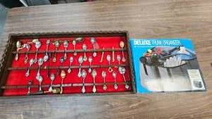 Deluxe Trunk Organizer and Souvineer Spoons with Display