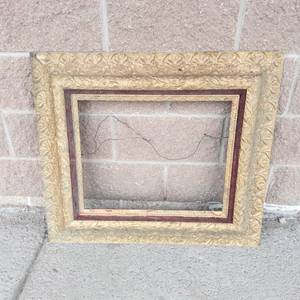 Vintage Victorian Gilt Wood & Gesso Picture Frame