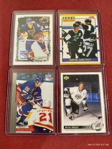 (4) Wayne Gretzky Cards