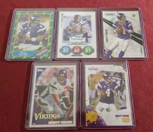 (5) Brett Favre Vikings Cards