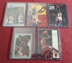 (5) Michael Jordan Cards