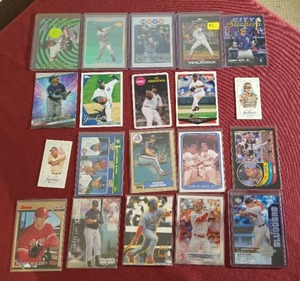(20) Baseball Cards - All StarsHOFers