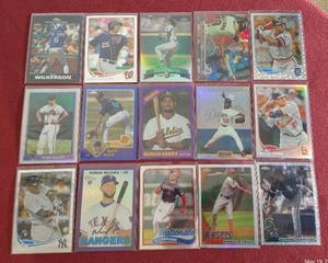 (15) Baseball Refractor Cards