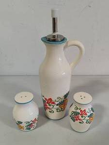 Avon Presidents Recognition Oil Bottle & Salt & Pepper Set