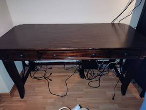 Large Dark Wood Desk   Saturday Pick Up in Plymouth - See Removal Tab for Specifics