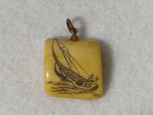 Vintage Scrimshaw Pendant