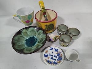 Misc Pottery & Porcelain DecorKitchen Accessories