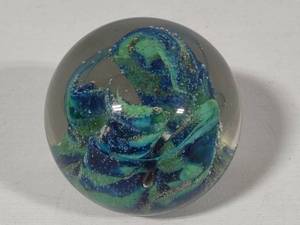 Beautiful Glass Aquarium Paperweight