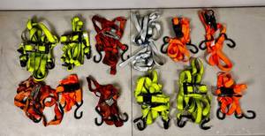 Bucket of 12 Ratchet Straps of Various Sizes and Lengths