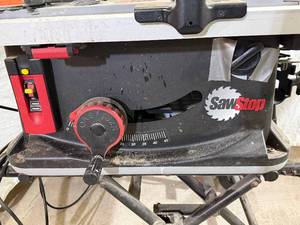 SawStop 10" Table Saw with Built-in Collapsible Rolling Mobile Cart Model JSS