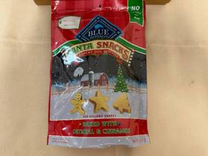 2x 4 11oz Bags Blue Buffalo Santa Snack Biscuits