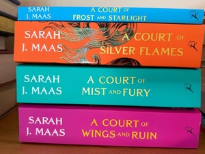 Sarah J. Maas a Court Series  4-Book Set (Lot of 4)