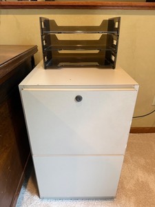 2-Drawer Locking File Cabinet With Desktop Organizer