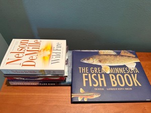 Book Lot of 6 Nelson DeMille, Tom Dickson & More