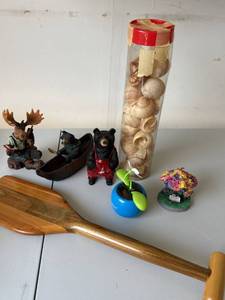 Mixed Home Decor Lot Wood Paddle Bear Moose Shells Figurines
