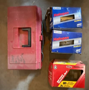 Assorted Automotive Halogen Headlamps H6054 Wagner GE Light Kit